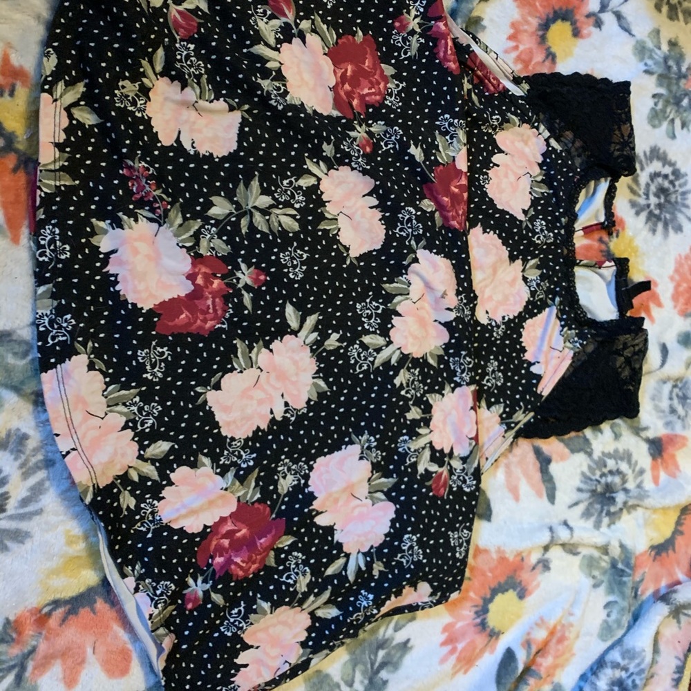 Torrid sz 2 Short sleeve high neck shirt